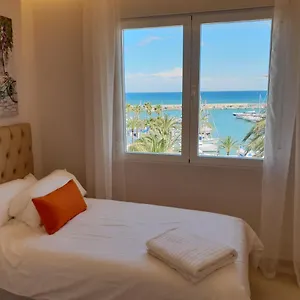 https://fantastic-apartment-in-front-of-the-sea-marina.1costadelsol.com