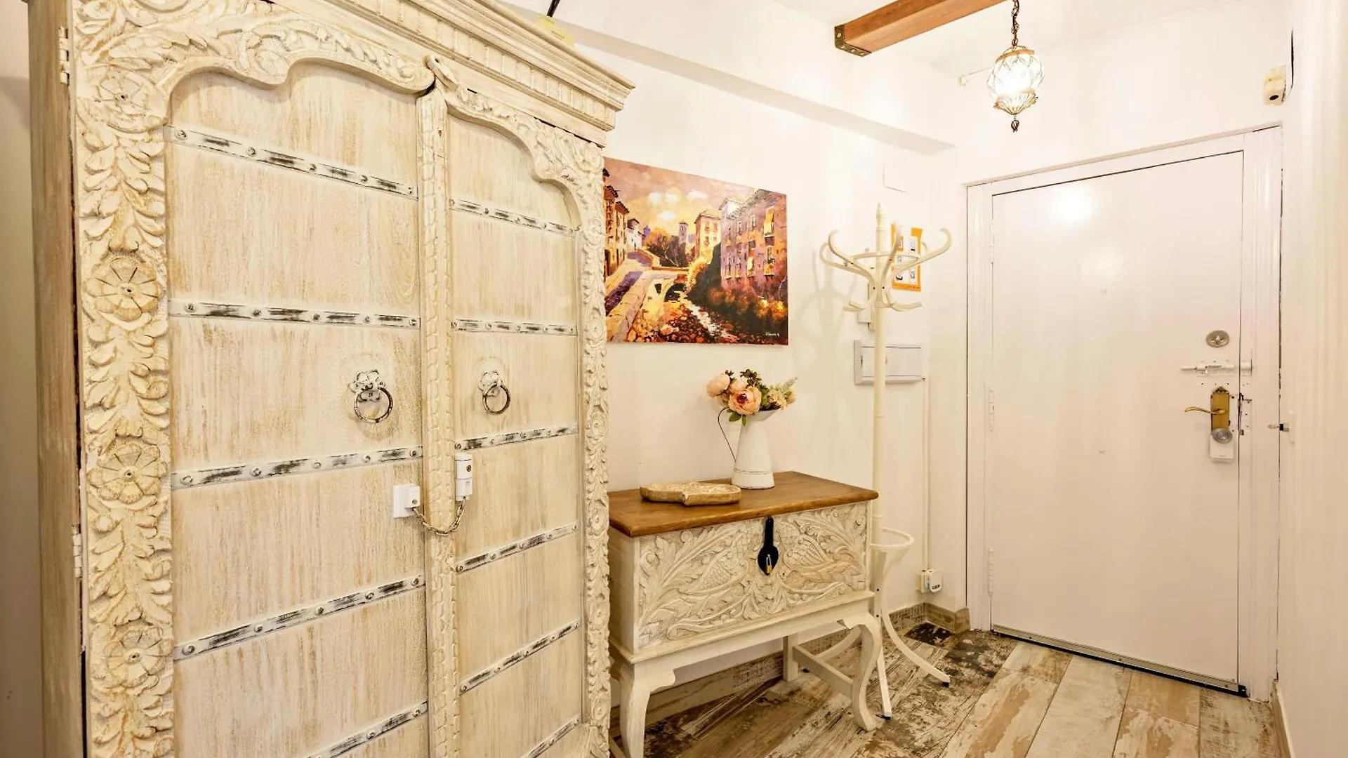 Tuguest Nazari Caldereria Apartments - Free Parking 그라나다