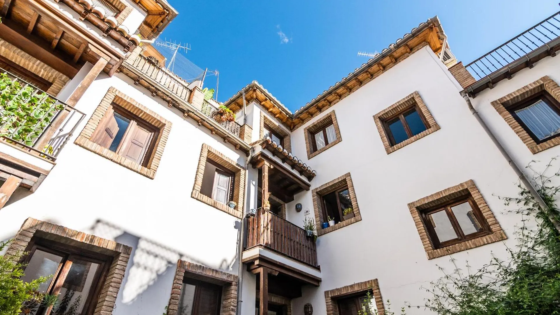 Tuguest Nazari Caldereria Apartments - Free Parking Granada